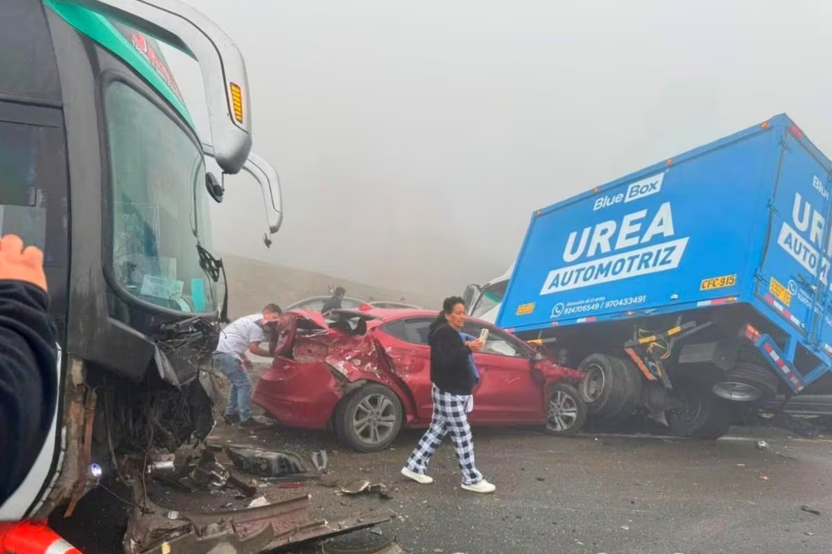 Variante de Pasamayo: Densa neblina provoca múltiple choque